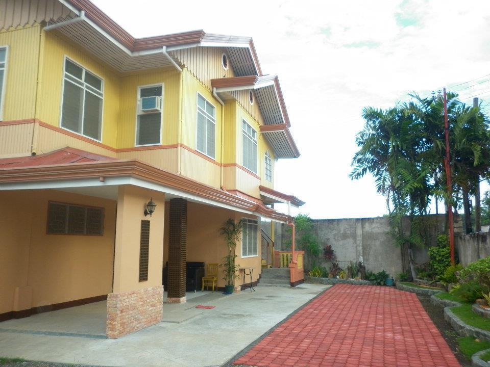 Newport Oak Pension Inn Tagbilaran-stad Buitenkant foto